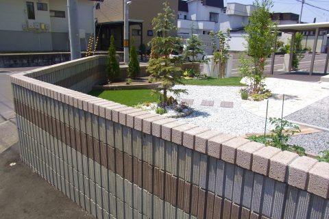 ブロック塀、旭川　ガーデニング